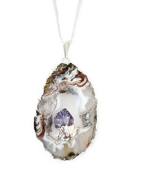 Crystal and Sage Crystal and Sage Achat und Amethyst Halskette mit einer Achatscheibe und eingefasstem Amethyst, Silber, – Produktbild 2 von 2