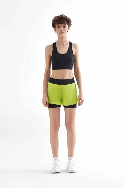 True North True North Damen-Sport-Short, doppellagig, Pistachio green, – Produktbild 2 von 5