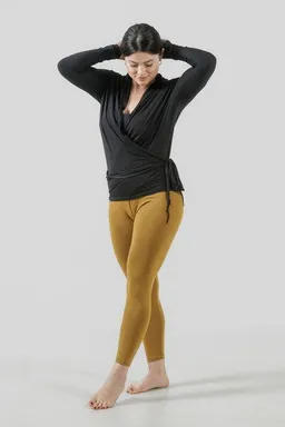 YogiLiebe YogiLiebe Wickelbluse „Lakshmi“ aus TENCEL Modal – handgenäht in Deutschland – Produktbild 1 von 1
