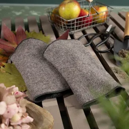 nahtur-design nahtur-design Pulswärmer aus Flauschloden | 100 % Schurwolle | 2 Größen – Produktbild 1 von 1