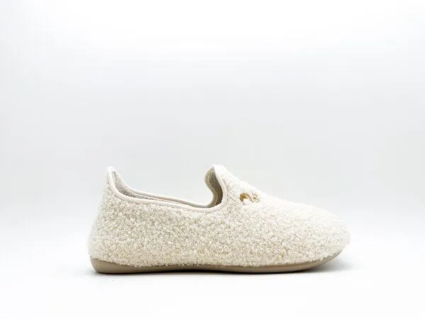 thies Veganer "thies ® Rec Teddy Closed Slipper" aus ultraweichem, recyceltem Fell, Off white, – Produktbild 2 von 4