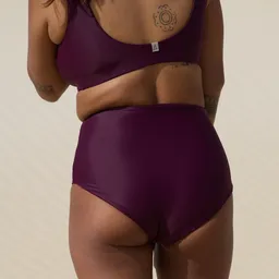 Inaska Inaska Damen vegan Bikinihose Reversible Hohe Taille Pure Berry/ Dark Red – Produktbild 1 von 1