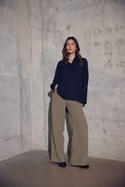 LAURIE LAURIE Damen vegan Hose Corduroy Carol Loose Sika Hellbraun – Produktbild 1 von 1