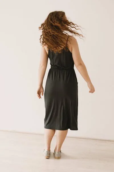 TIRALAHILACHA TIRALAHILACHA Hiara Tencel midi dress, Schwarz, – Produktbild 2 von 4