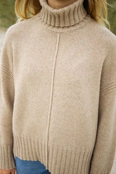 SALZWASSER Salzwasser Koli – Wollstrick Rollkragenpullover (Damen) aus 100% recycelter Merinowolle, Sand (beige), – Produktbild 2 von 4