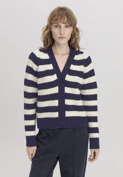 hessnatur hessnatur Strickjacke Streifen Relaxed aus Bio-Merinowolle mit Bio-Baumwolle, Marine, – Produktbild 1 von 4