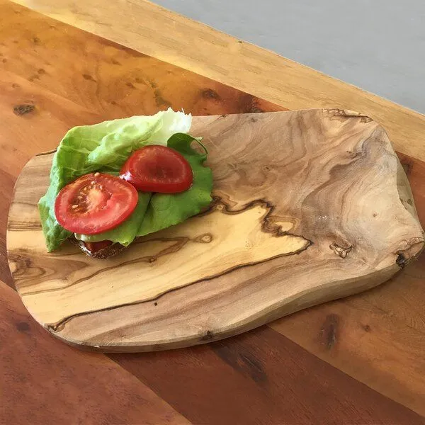NATUREHOME NATUREHOME Brotzeit-Sets Zwei Schneidebretter mit Naturkante Olivenholz Handarbeit versch. Größen – Produktbild 3 von 6