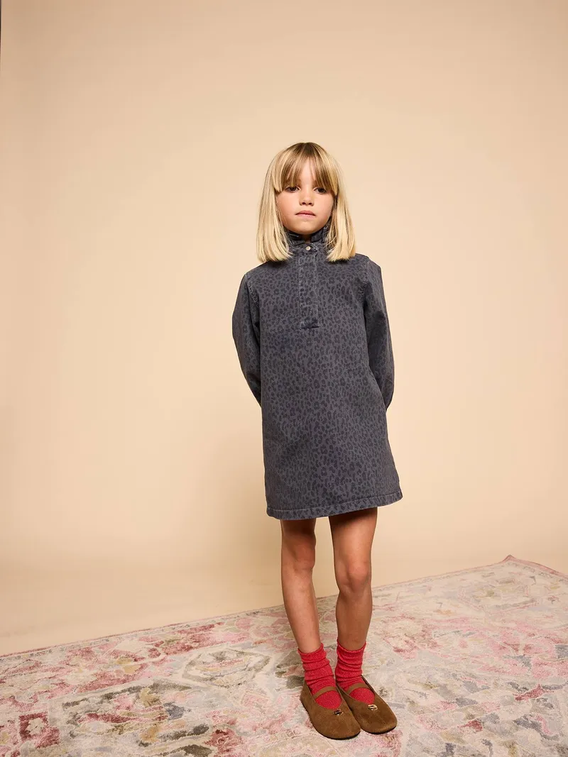 Envie De Fraise Mädchen Twill-Kleid mit Stehkragen ENVIE DE FRAISE Mama-Tochter-Capsule leo, Grau leo, – Produktbild 3 von 4