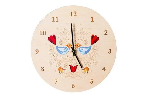 BeWooden BeWooden Holzwanduhr Volksvogel – handgefertigte Holz-Wanduhr mit Vogelmotiv – Produktbild 2 von 2