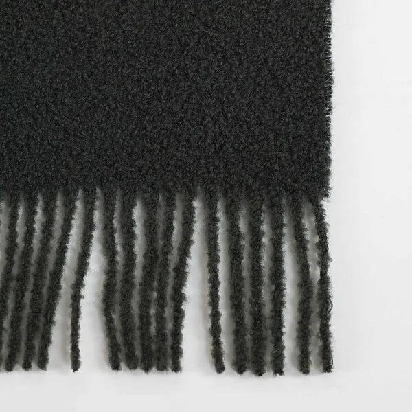 MoST Blankets MoST Blankets Überwurfdecke PARIS sumpfgrün aus Bouclé-Wolle – Produktbild 2 von 2