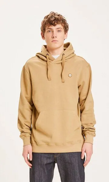KnowledgeCotton Apparel KnowledgeCotton Apparel Kapuzenpullover - Elm Hood Basic Badge Sweat GOTS Vegan, Beige (kelp), – Produktbild 2 von 3