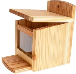 ReineNatur ReineNatur Eichhörnchen Futterhaus – Futterkasten – Lärchenholz-Gr.L:25 cmxB:18cmxH:25 cm – Produktbild 1 von 1
