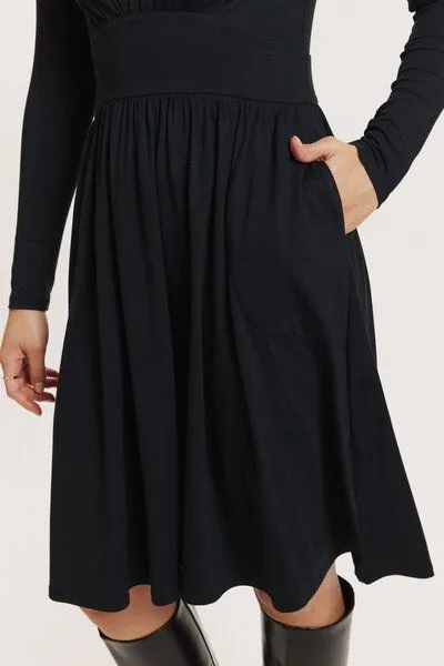 Tranquillo Tranquillo Jersey-Kleid Moonii aus Biobaumwolle, Black, – Produktbild 7 von 7