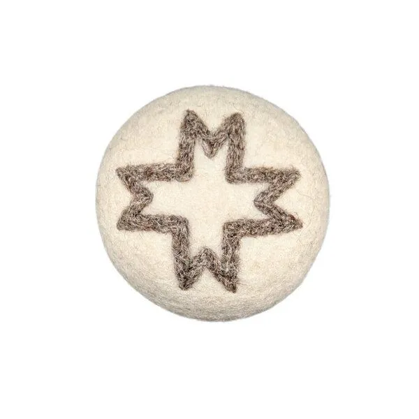 Wooliie Wooliie Handgefertigter Ball aus 100 % naturbelassener Schurwolle – Gunelve – Produktbild 1 von 1