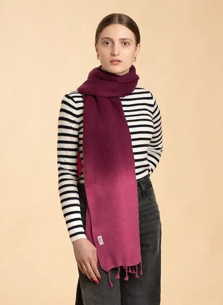 Djian Djian NOVA – Schal aus Merino-Wolle, mulesing-frei, Beere (rot), – Produktbild 1 von 2