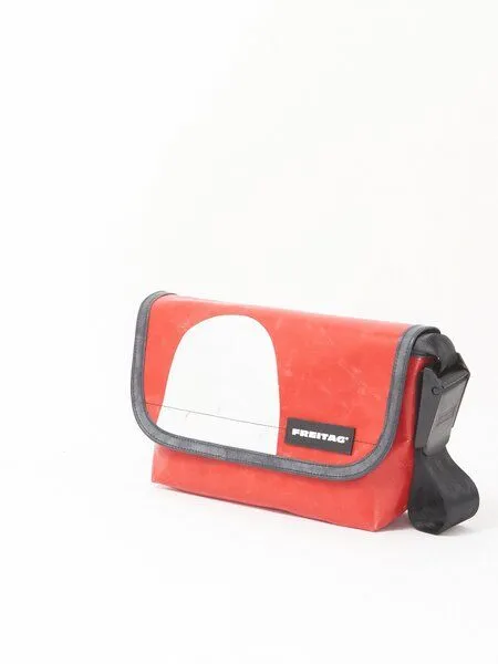 Freitag Freitag F41 Hawaii Five-O - red white (000004289628) – Produktbild 2 von 3