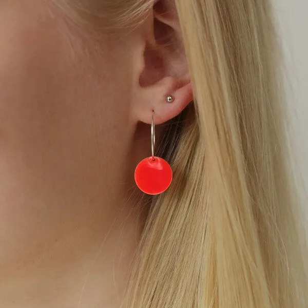 BELLYBIRD Jewellery BELLYBIRD Jewellery Ohrringe - emailliertes Plättchen, Anhänger aus Silber mit Emaille, Neon orange, – Produktbild 1 von 7
