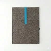 matilda k manufaktur matilda k. manufaktur Minimalistische Laptophülle aus Wollfilz 'max' mit Einsteckfach | für MacBook |Air| Pro 13|14|15|16 Zoll, Braun-türkis, – Produktbild 1 von 1