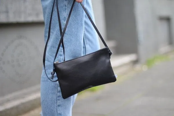 ELEKTROPULLI Elektropulli Lederhandtasche LILLY, Schwarz, – Produktbild 3 von 3