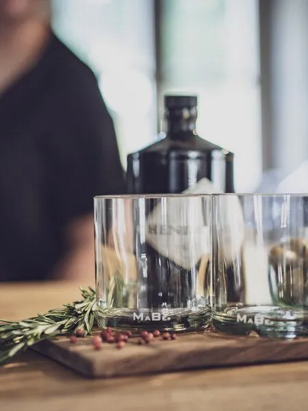 MaBe MaBe Glas Tumbler 4er Set - schlicht, wertig, wunderbar – Produktbild 2 von 4