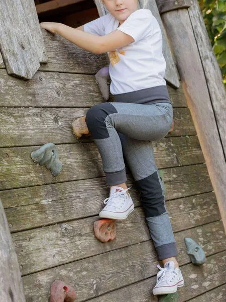Babbily Babbily Robuste Kinderleggings mit verstärkten Knien - mitwachsend. Jeans Optik, Rot, – Produktbild 1 von 4