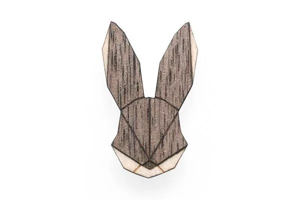 BeWooden BeWooden Brosche aus Holz Hase – Produktbild 1 von 4