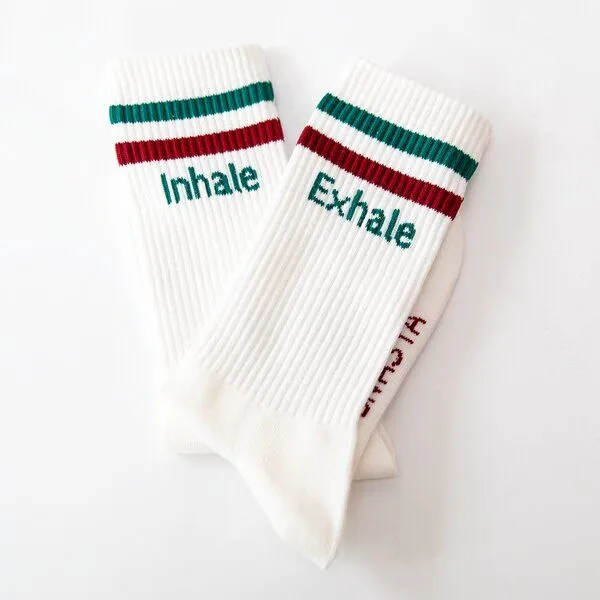 Divasya Divasya Socken mit Yoga Motiv | Inhale Exhale – Produktbild 1 von 4
