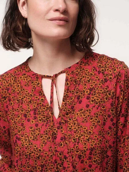 LANIUS LANIUS Midikleid Print Flower Field aus TENCEL, Print flower field raspberry, – Produktbild 4 von 4