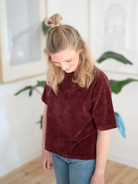 FUXBAU FUXBAU Frauen Cropped Samt T-Shirt, Bordeaux, – Produktbild 4 von 4