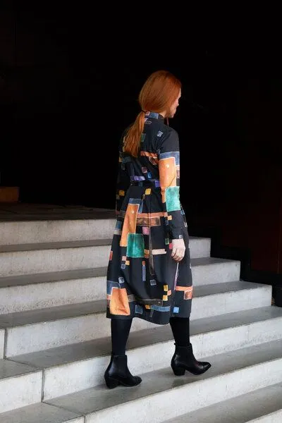 Sophia Schneider-Esleben Sophia Schneider-Esleben Dress Marie, Triadic - Damenkleid aus Bio-Baumwolle – Produktbild 3 von 3