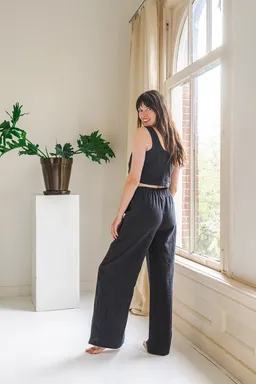 The View Yoga The View Yoga Damen vegan Hose Teya Schwarz – Produktbild 1 von 1
