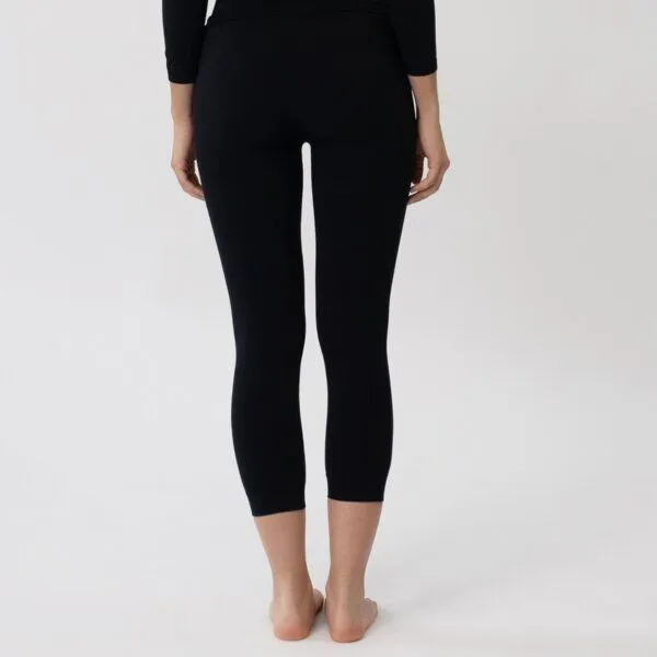 TAO Sportswear TAO Sportswear Schnelltrocknende & nahtlose Damen Funktionstight, Schwarz, – Produktbild 2 von 3