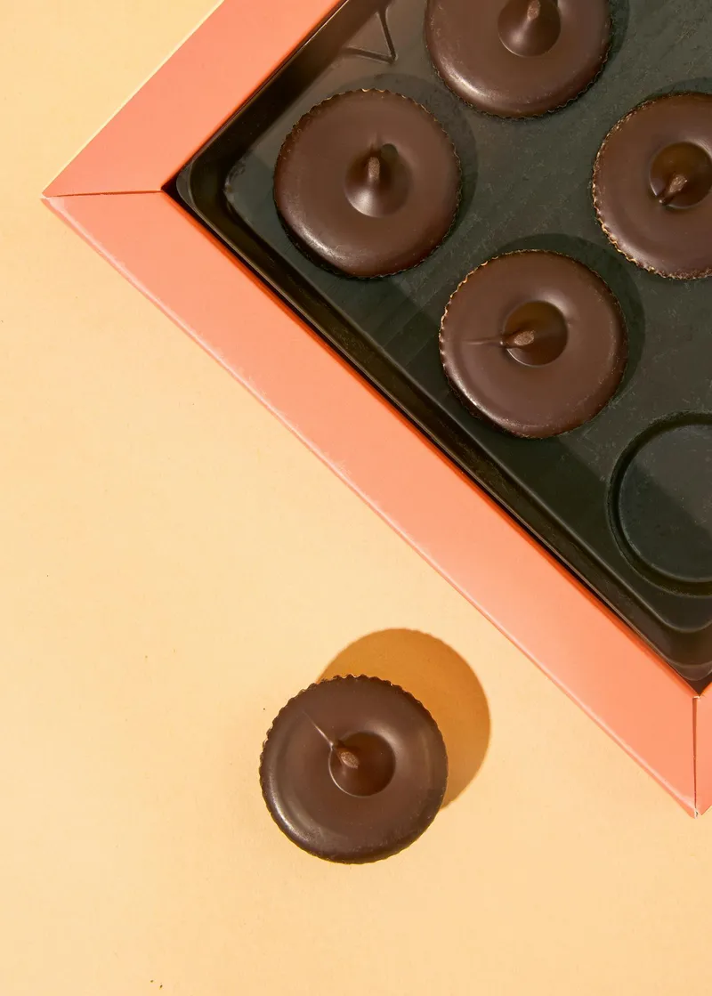 KoRo Geschenkbox Bio Nut Butter Cups Salted Peanut | 12 x 13 g – Produktbild 3 von 4