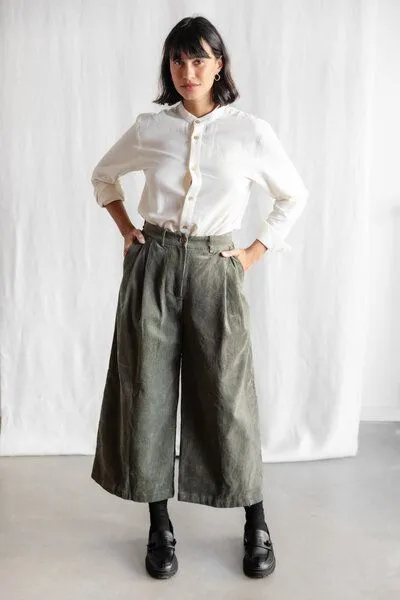 Jyoti - Fair Works Jyoti - Fair Works Bio-Baumwollcord Culotte Awasi, Pistazie, – Produktbild 4 von 4