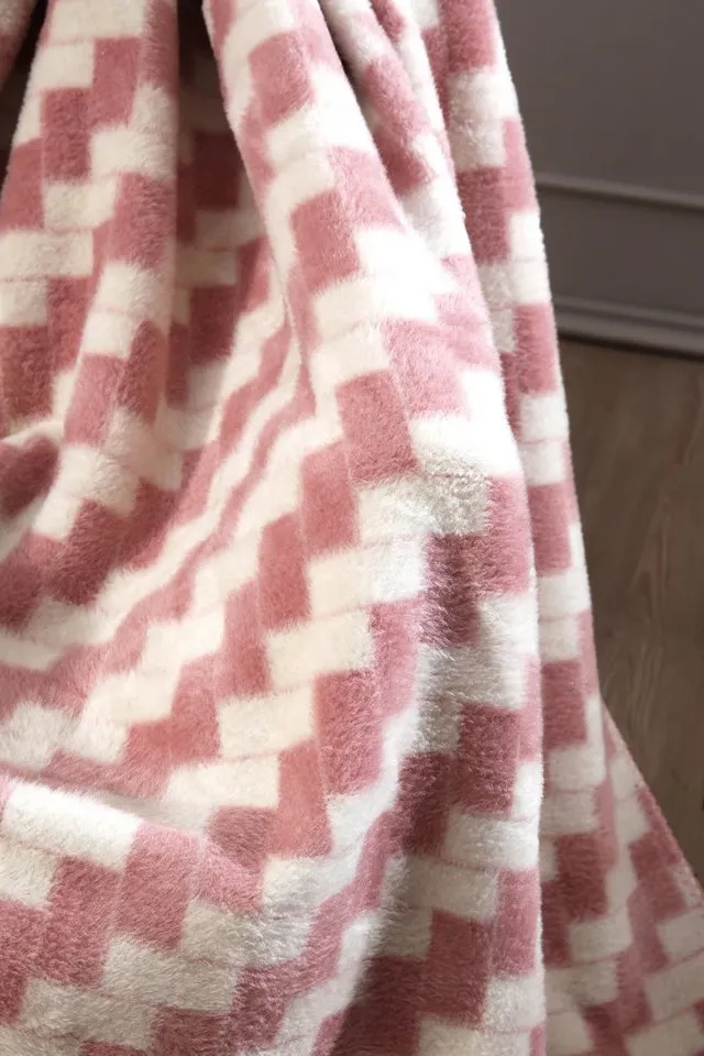 Wohndecke Wohndecke - 4 Jahreszeiten -160x200 cm / Sofadecke / Schlafdecke, livessa, Soft-Touch-Gefühl / 50% Baumwolle, 45% Acryl, 5% Polyester / 1650g, Rosa, – Produktbild 5 von 5