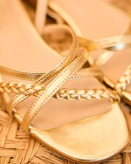 Minuit Sur Terre Minuit Sur Terre Damen vegan Flache Sandalen Taravo Gold – Produktbild 1 von 1