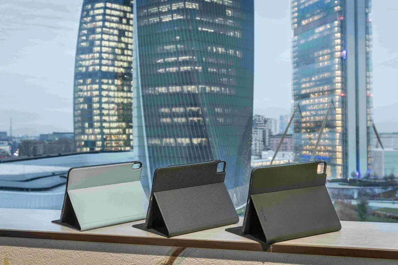 Tucano Tucano Up Plus Hartschalencase für iPad Air (4./5. Gen.) / iPad Pro 11" (2. Gen.) Himmelblau iPad Pro 11" iPad Air 10,9" Lederimitat – Produktbild 4 von 5