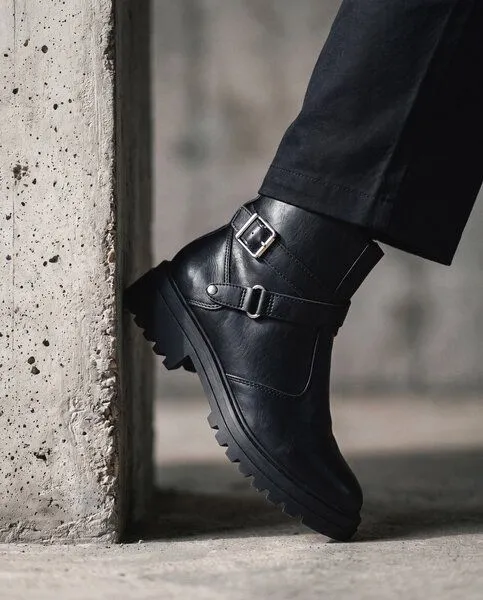 Nae Vegan Shoes Nae Vegan Shoes NAE | Cody Vegane Biker-Stiefelette, Schwarz, – Produktbild 2 von 4