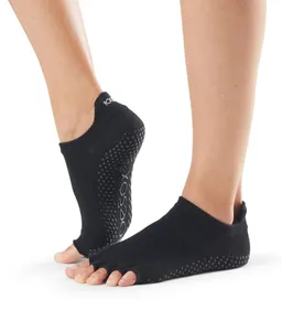 ToeSox Sportsocken Toesox half toe LOWRISE Logo auf der Ferse und in der Gummierung der Sohle – Produktbild 1 von 1