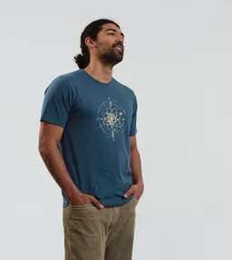 Gary Mash GARY MASH T-Shirt Navigator aus Biobaumwolle – Produktbild 1 von 1