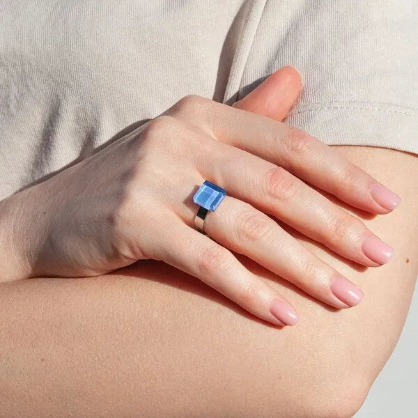 ALEXASCHA ALEXASCHA Geometrischer Ring aus Glas, mini, Azurblau, – Produktbild 2 von 4