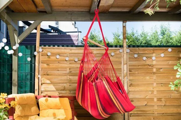 MacaMex MacaMex Relaxa Hängestuhl aus recycelter Baumwolle, Solar (gelb-rot), – Produktbild 3 von 4