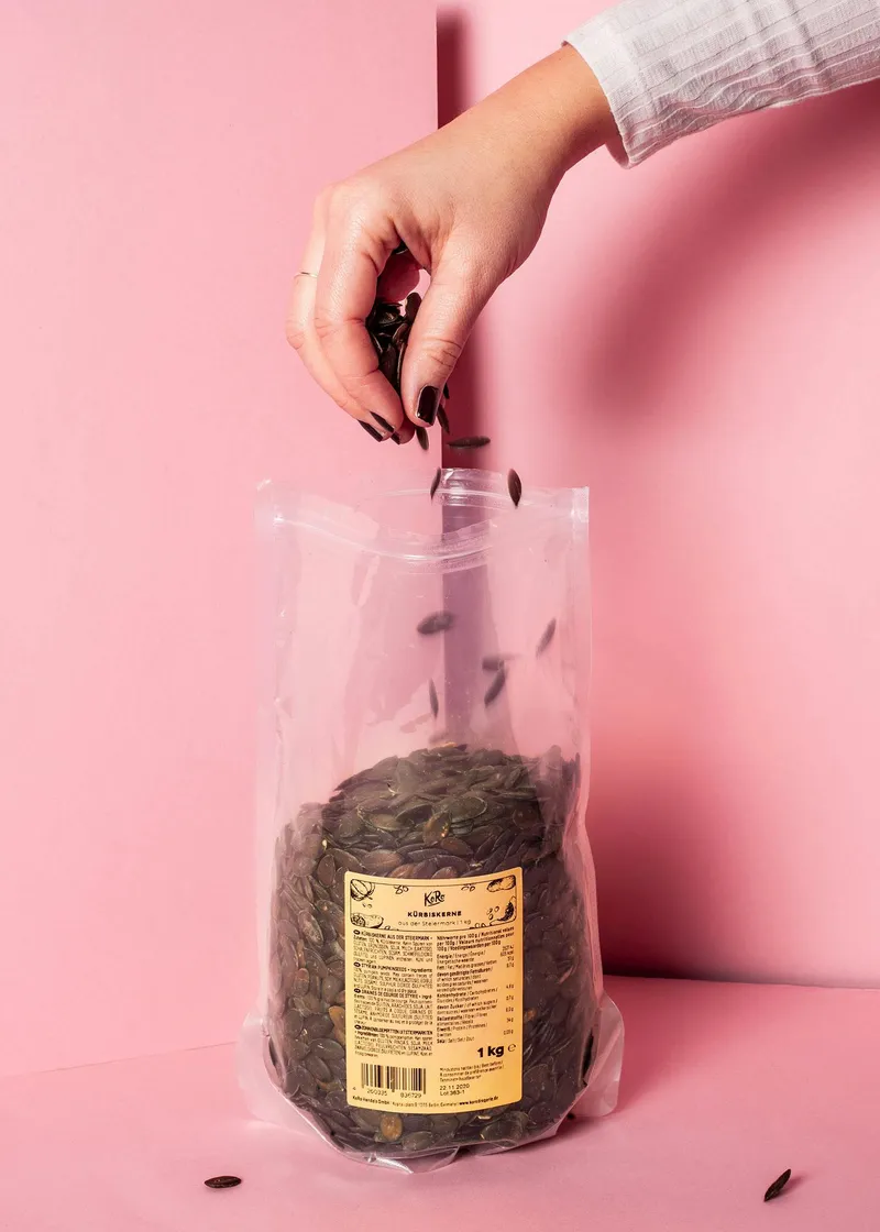 KoRo Kürbiskerne aus der Steiermark 1 kg – Produktbild 4 von 4