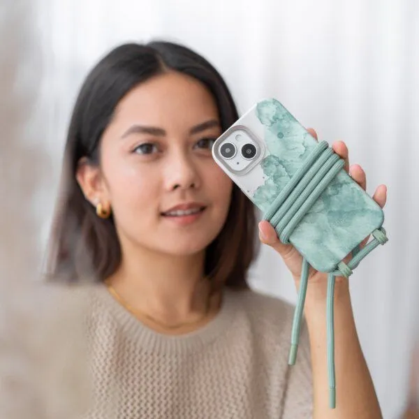 change the label change the label Change Case - 2in1 Nachhaltige iPhone Hülle mit abnehmbarer Kette, Aqua grün, – Produktbild 1 von 4