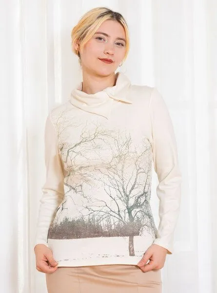 Peaces.bio - handbedruckte Biomode Peaces.bio - handbedruckte Biomode Kuschel-Pulli Zauberlandschaft in Creme, Creme, – Produktbild 2 von 3