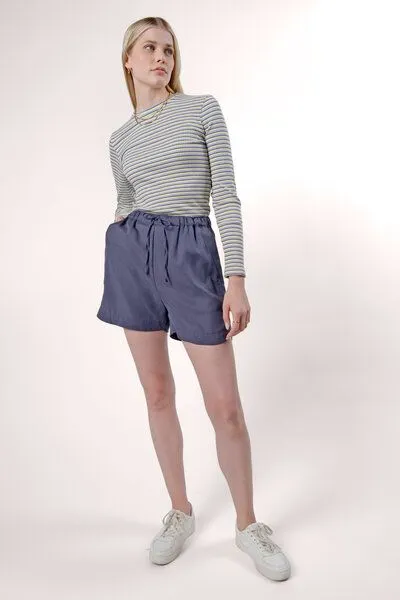 UVR Berlin UVR Berlin Shorts Lavisaina aus 100% Lyocell, Braun, – Produktbild 1 von 1