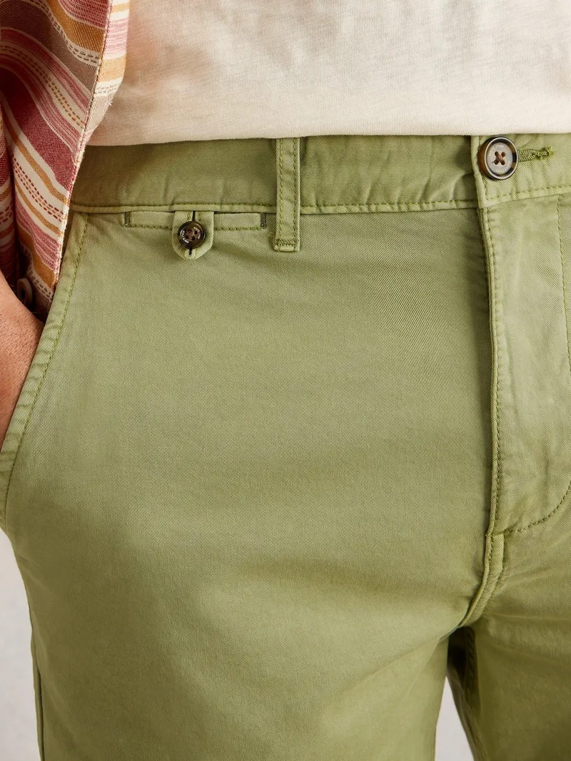 White Stuff Chino-Shorts aus Bio-Baumwolle - 34/R, Grün, – Produktbild 3 von 4
