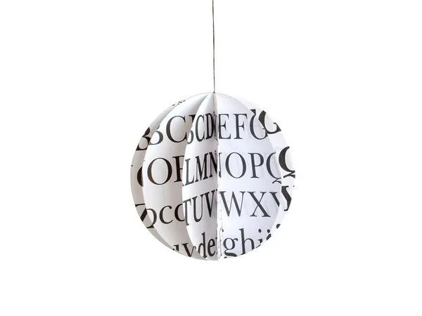 renna deluxe renna deluxe Weihnachtskugel Kugel mit Noten aus Papier Baumschmuck, Beige, – Produktbild 2 von 3