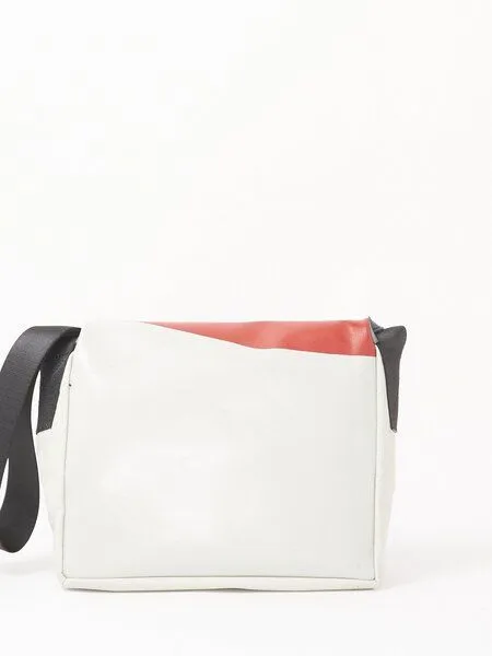 Freitag Freitag F11 LASSIE - white red (000004183733) – Produktbild 3 von 3