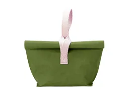 Lunchbag 'Yummy Plus' aus Papyr Gr. M, olive – Produktbild 1 von 1
